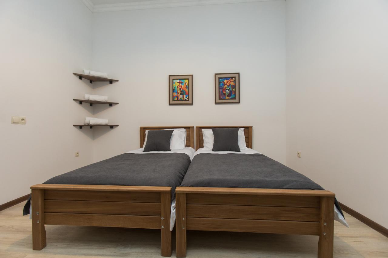 Grape House Hotel Тбилиси Екстериор снимка