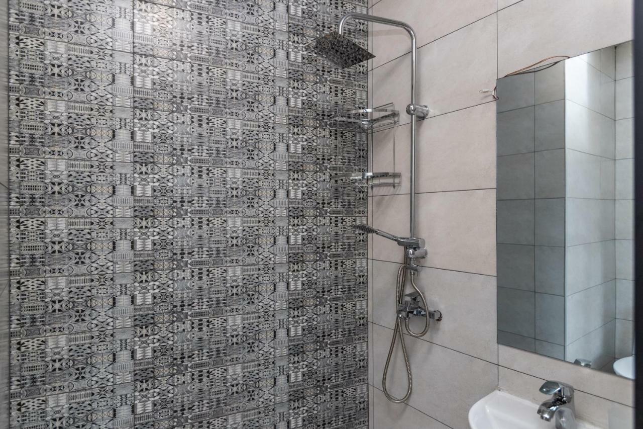 Grape House Hotel Тбилиси Екстериор снимка