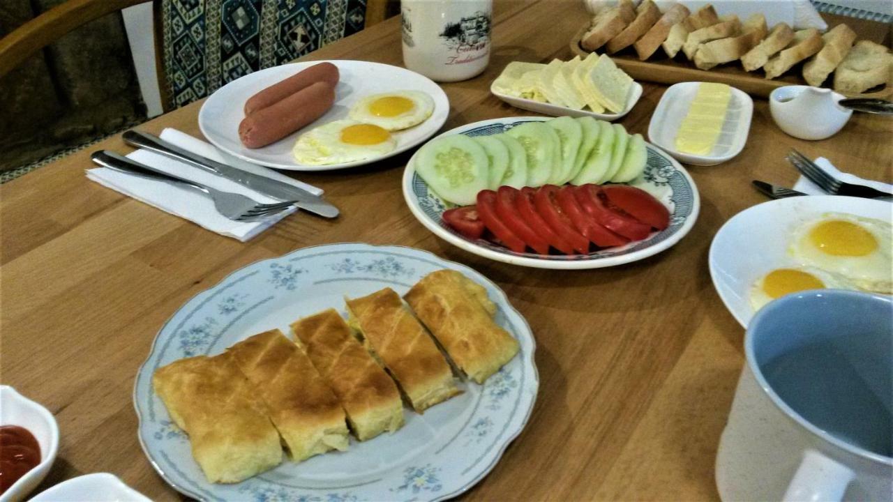 Grape House Hotel Тбилиси Екстериор снимка